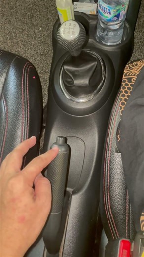How to Safely Pull the Handbrake