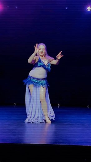 VHS vibes… to doing less, & mini course shoutout! Each year I set up a vision, a ”line of passion” and some development areas for myself. This year it has been 70s/80s/90s Egyptian Raqs Sharqi. I’ve dived into the wonderful world of fringe, groovy music, grand orchestras & tableaus, finger cymbals, and capes - and rewatched & rewatched the dance divas of these decades. We, as guest-in-the-culture Raqs Sharqi practitioners, talk a lot about ”doing less”, and IMO rightly so. The current deep dive 