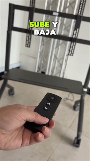 Conoce el pedestal móvil P150 de NB