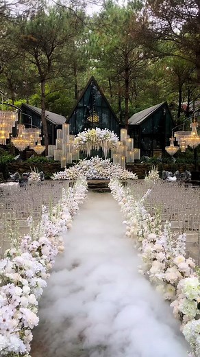 Twilight Wedding Concept: Vietnam Inspiration and Decor Ideas
