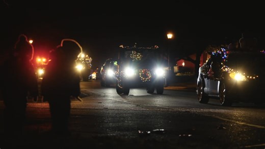 🎄✨ Greentown Christmas Parade & Tree Lighting Highlight Video! 🎅🚒 From sparkling floats and smiling families to Santa’s big arrival and the lighting of the tree — it’s all here! Thank you to everyone who came out and made this night unforgettable. We love being apart of this amazing Greentown tradition. ❤️🎁✨ 📽️ Watch the full video below! | Greentown Volunteer Fire Department