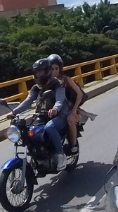 Mi robot tesla en moto 🏍️ | Robotronbot