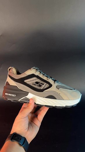 sketchers max protect, parfait pour l'hiver, souple et robuste | Streetwear