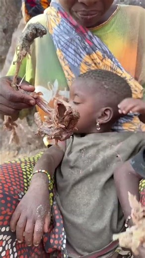 The daily life and diet of the Hazarbi tribe #africa