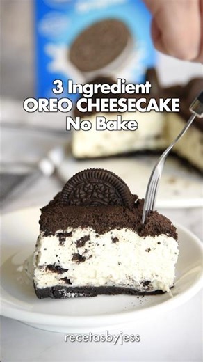 No-Bake 3 INGREDIENT Oreo Cheesecake 💙 #recipe #oreo #nobakecheesecake #easyrecipe #nobakedessert
