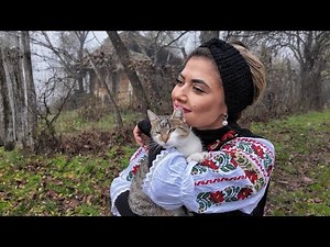 SHE LIVES ALONE IN THE HEART OF THE FORESTS - A LITTLE PARADISE IN THE HEART OF NATURE