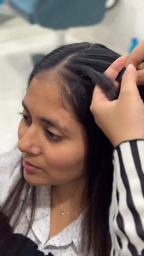 Simple and easy hairstyle you can do for any function ✨ #ombridal #OpenHair #OpenHairStyle #HairGoals #HairVibes #EffortlessBeauty #FlowyHair #NaturalLook #HairInspo #HairstyleIdeas #SoftGlam #EverydayLook #BeautyVibes #LongHairDontCare | Om Bridal and Classes