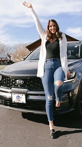Kelly Stumpe - The Car Mom on Instagram: "Today I take a look at the brand new 2021 Kia Sorento SX. The Sorento got a redesign in 2021 and I am very impressed with what Kia delivered! From the sporty style to the advanced technology the 2021 Kia Sorento should definitely be on your list if you are looking for a slightly smaller SUV."