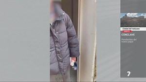 33K views · 186 reactions |  No trabaja, no paga el alquiler, y se dedica a intimidar a sus vecinos en Moratalla ▶️ No saben qué hacer con esta inquiokupa que vive en un edificio de la calle Royo Villanova  Sus vecinos más próximos, una familia con una niña que se mudó el pasado mes de junio al municipio, conviven con golpes, ruidos de madrugada, gritos, amenazas e incluso persecuciones | La 7 | Facebook