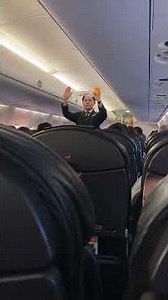 A demonstration by a male cabin crew 🇯🇵 I got his permission to film and upload it to YouTube:)