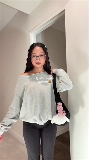 DIY Off-Shoulder Sweater: Transform Your Old Sweaters!