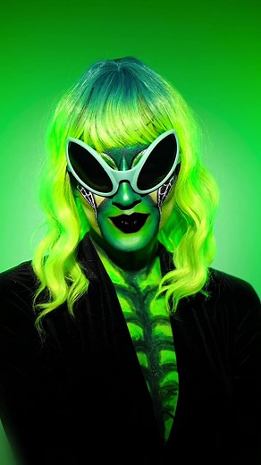 Alien-Inspired Makeup Looks by SHEGLAM