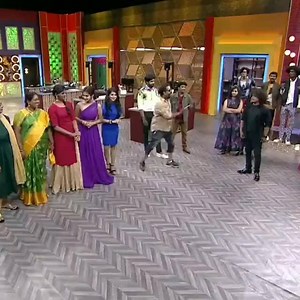 1.8M views · 10K reactions | Best Comedy Performance  Vera Level Thala Nee  . . . . . #Pugazh #CookWithComali #tamilcinema #tamilcomedy #vadivelu #vivek #coundamanisenthil #santhanam #VijayTV #pugazhfans #bestcomedytamil #comedyvideos #KPYBala #pavithra #ChefDamu #bigbosstamil #bigbossseason4 #bigboss14 #aariarjunan #aari #MaduraiMuthu | Pugazh fans | Facebook