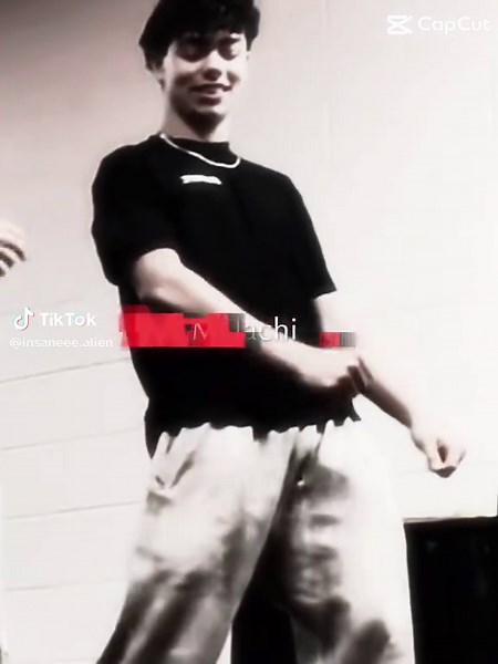 . (@insaneee.alien)’s videos with original sound - .