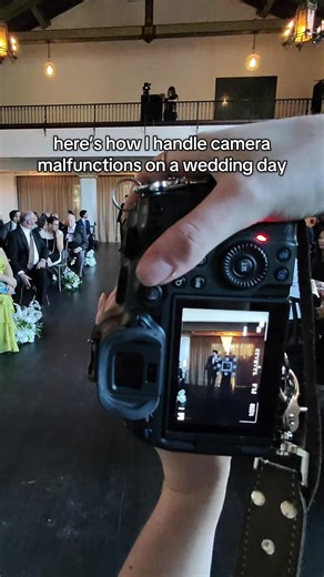 This is why you should only hire a wedding photographer who has backup gear … and wears a second body!! It doesn’t matter if they have backup gear and it just sits in their bag. I would’ve completely missed this if I had to run to my camera bag. Don’t worry though… my camera ended up working right after this thankfully!! Will be taking it to the shop asap #weddingphotographer #weddingmistakes #weddingphotography