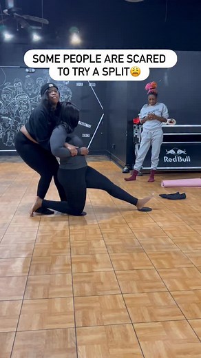 33K views · 1.8K reactions | Many people are afraid of doing a split Which honestly is valid ESPECIALLY with all of the horror stories we hear about. However, if you prep yourself properly, take your time, and be patient without forcing anything, you should be ok! She visited me in Atlanta for the first time with hopes of doing her split and look at what happened after a deep stretch and proper guidance!! A lot of you can do more than you think﫶 | Divine Extension | Facebook