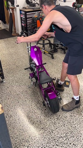 Cold start on the Hustler V200 mini chopper!