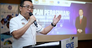 Teknologi AI harus dikuasai, tak perlu ditakuti ganti manusia - Lih Kang | Berita Harian