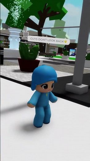 They saw Pocoyo in the big screen… 😱 #shorts