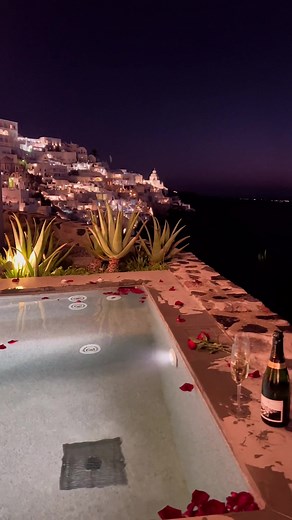 Romantic Nighttime Poolside Retreat