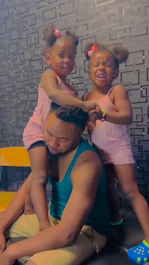 treasure & Trisha twin daddy’s girls | treasure & Trisha twin