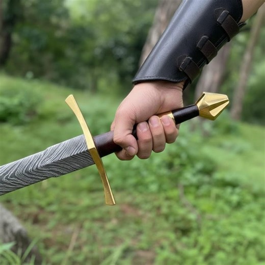 Hand Forged Damascus Steel Longsword – Medieval Replica Sword, Fantasy Two-handed Collectible, Perfect Gift for Sword Lovers - Etsy