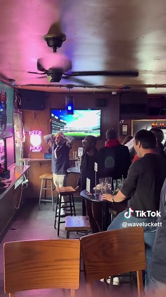 Chicago Bears Bar in Washington DC: Game Day Experience