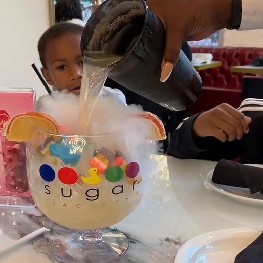 Magical memories are made at #SugarFactoryAtlanta 🔮🍹 #SugarFactory #Atlanta #ATL #Goblets | 🎥: @theetravelingrealtor✨ . . Reserve now: sugarfactory.com/reservations | Sugar Factory