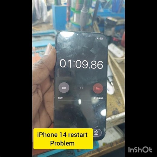 iPhone 14 restart problems, particularly reboots every 3 minute #youtubeshorts #shorts #shortvideo