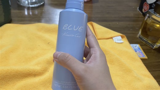 Watch Review of the Kenneth Cole Blue Body Spray for Men on Amazon Live