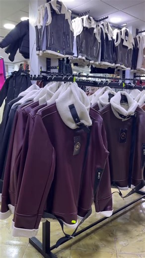 Yakoute moda on Instagram‎: "جديد😍 ديري سكرين موضيل لعجبك تواصلي معنا واتساب:0603084495/📞0632336855 #yakoutemoda #casa #boutique #explore #fashion #explore #bi3 #trending"‎