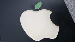 Apple set to report earnings Thursday: What to watch