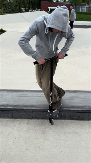 Backlip #scootering #scoot