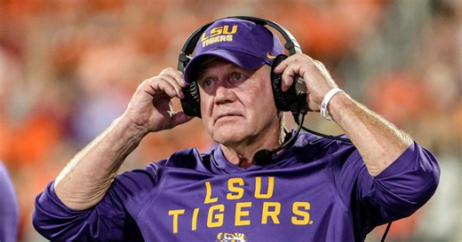 Brian Kelly Apologizes for Outburst at Reporter Following LSU Game