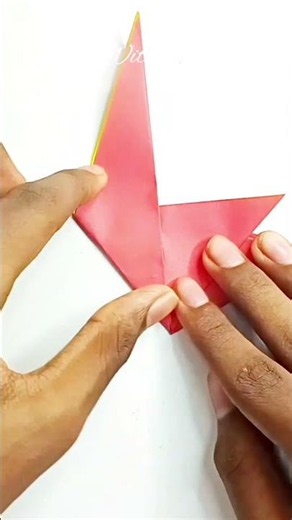 making an origami swan🦢#origamiswan #origamibird #origami