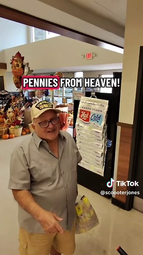 Using a Coin Star Machine to Cash in Pennies