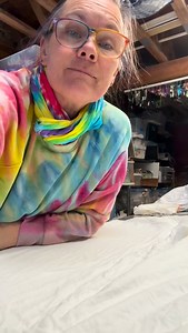 In this video, I show you how I design a heart on a T-shirt. #heat #tiedye #madewithlove | Tina's Tie Dye