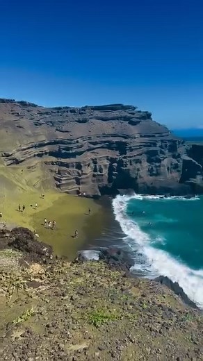 251K views · 5.4K reactions | 掠 Would you hike 5.5 miles round trip...