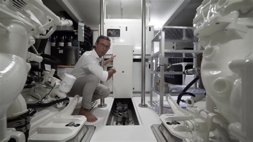 Azimut 72 Flybridge | Full In-Depth Walkthrough Part 172 | MarineMax