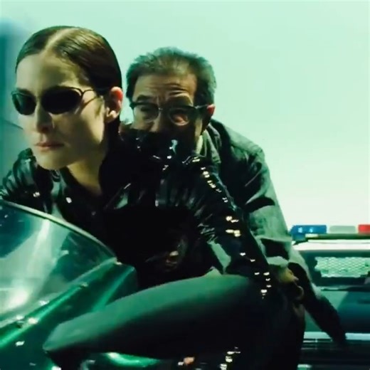 🚗💥 One of the most expensive action scenes ever filmed? The Matrix Reloaded built a 1.25-mile freeway on a decommissioned naval base — costing around $2.5 million alone. Add in over 300 cars (most destroyed) and months of filming, and the 14-minute chase ballooned to an estimated $40 million. All that… for one jaw-dropping sequence. #TheMatrixReloaded #MovieFacts #BehindTheScenes Video credit: Warner Bros. | CgoMovies