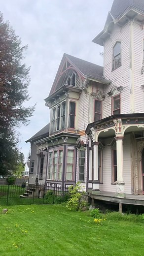 Spring Cleaning at the Carriage House | Victorian Home Renovation