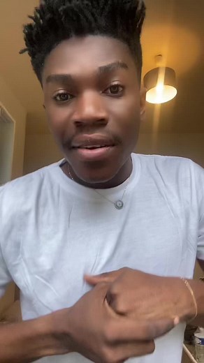 Expressive Hand Gestures in Domestic Settings