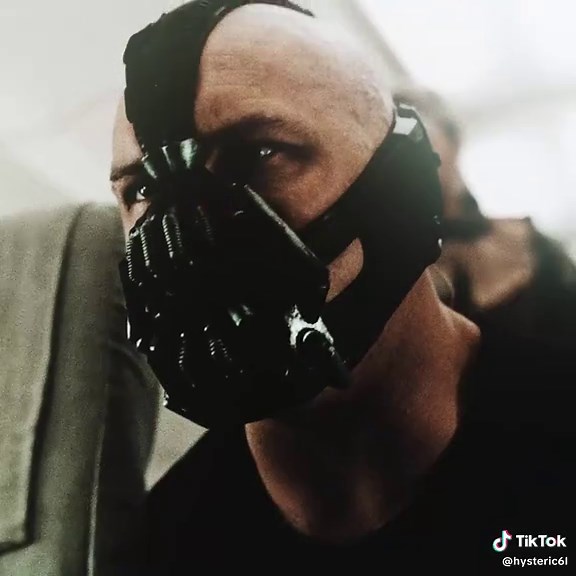 El hombre que rompió el bate: un análisis de Bane