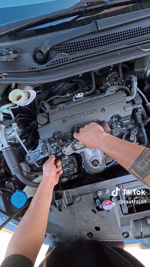 Service a Honda HRV: Tips and Essential Checks