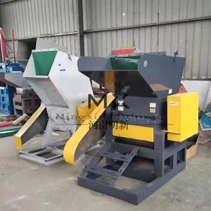 [Hot Item] Waste Plastic Recycling HDPE Pet PE PP Bottle Plastic Crusher Crushing Machine
