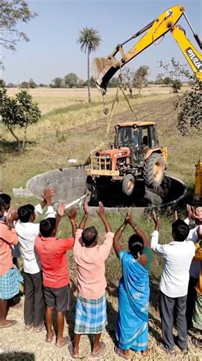 Tractor that fell into the well was taken out safely #viralshorts #trendingshorts #1million #trac...