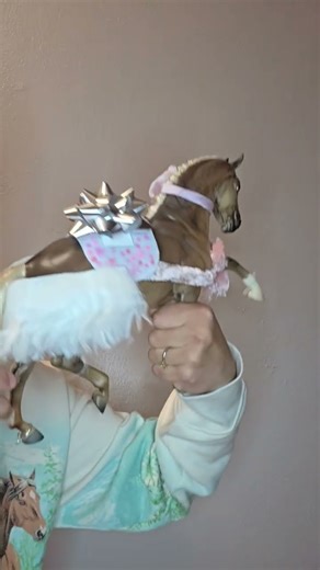 #breyers #art #craft #christmas #pink #breyermodelhorse #breyerhorses #breyer