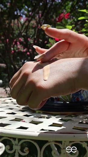 A Boost of Luminosity With Colorescience Sunforgettable Face Shield Glow