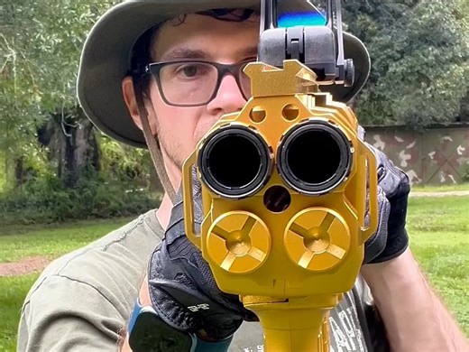 大鼻屎双管霰弹枪DP12