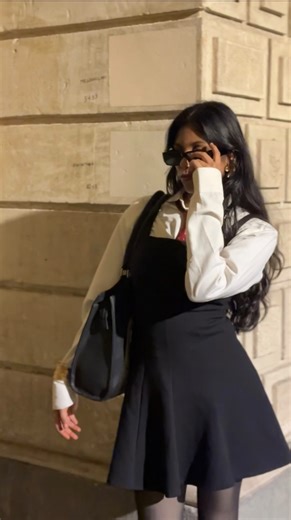 Zouk on Instagram: "Turning the market into my runway and yes, the bag does steal the spotlight 😉👜✨ [Bags, Handbags, Backpacks, Proudly Indian, Indian Prints, Packing, Indian, Zouk] #Zouk #ZoukBags #Bags #Indian #ProudlyIndian #DesiLook #DesiFashion #Packing #Handcrafted #Vegan #CrueltyFree #proudlyindian #Motifs"